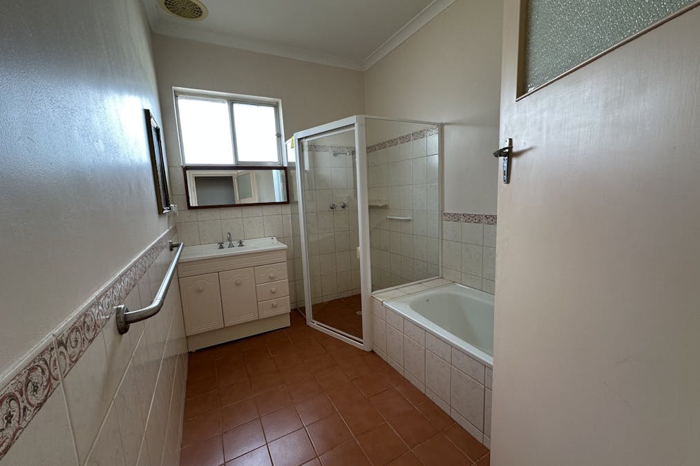 32 Arbour Street, Katanning, WA, 6317 - Image 14