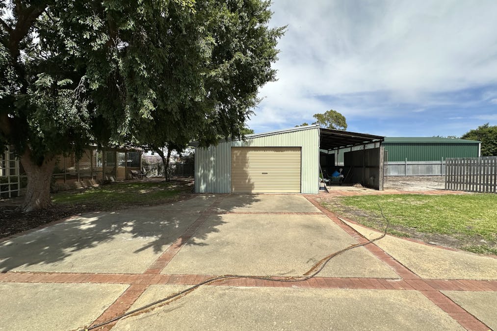 32 Arbour Street, Katanning, WA, 6317 - Image 23