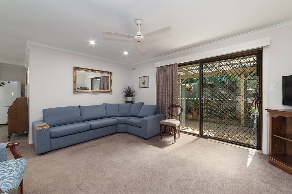 3/13 Alexandra Parade, Hamilton, VIC, 3300 - Image 5