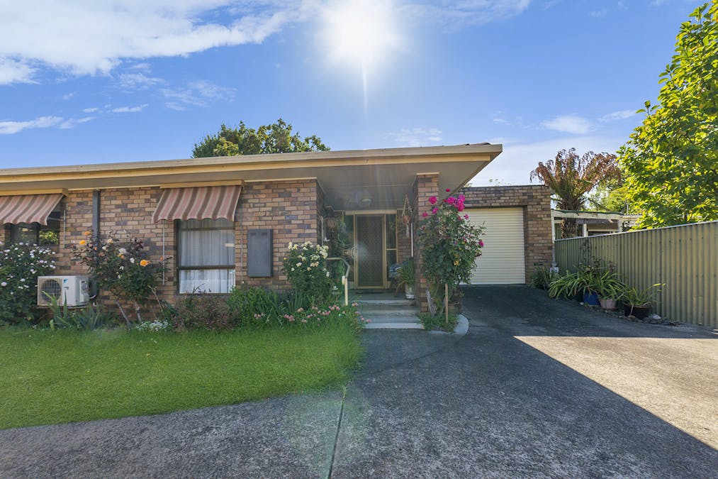 3/13 Alexandra Parade, Hamilton, VIC, 3300 - Image 2