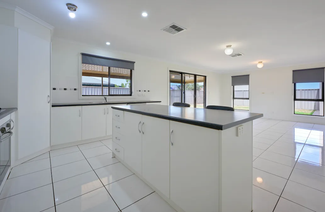 7 Starke Circle, Whyalla Jenkins, SA, 5609 - Image 3