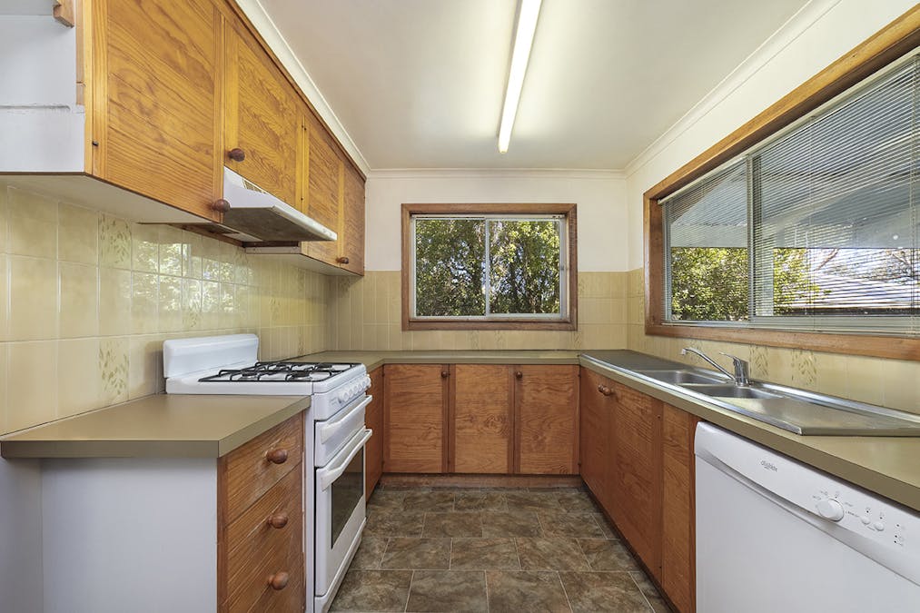 11 Kennedy Street, Hamilton, VIC, 3300 - Image 5