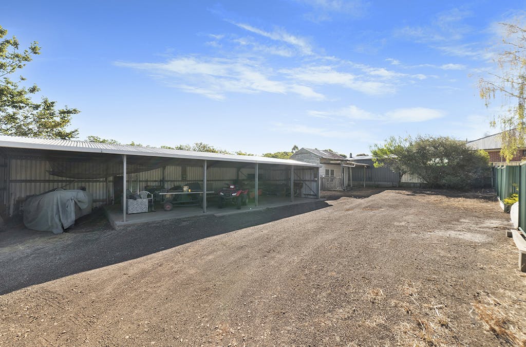 11 Kennedy Street, Hamilton, VIC, 3300 - Image 9