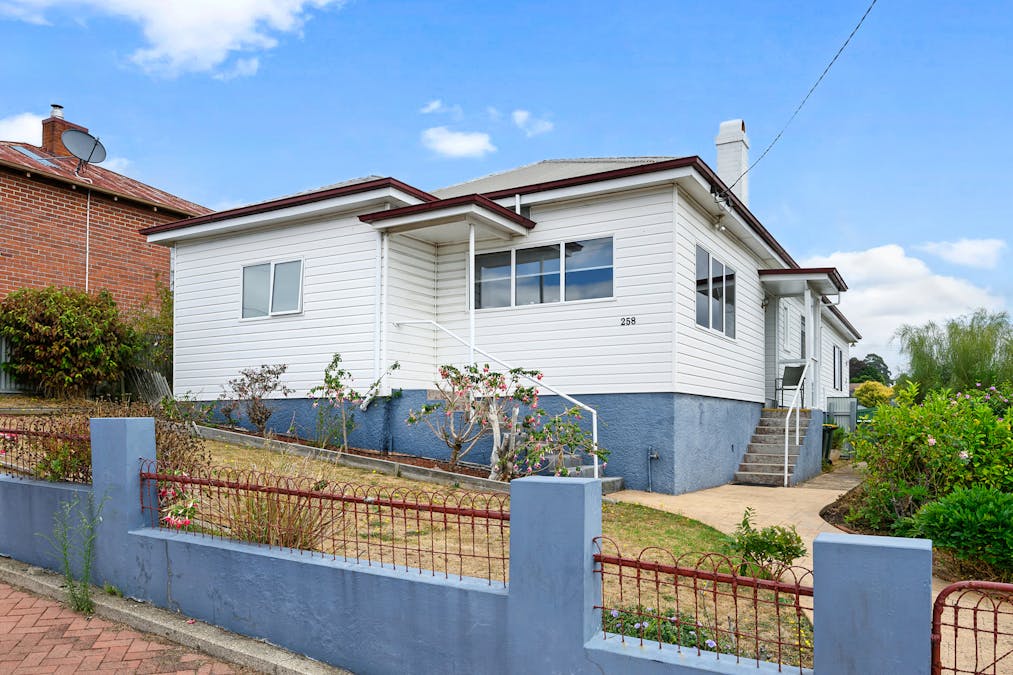 258 Mount Street, Upper Burnie, TAS, 7320 - Image 1