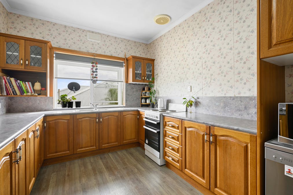 258 Mount Street, Upper Burnie, TAS, 7320 - Image 7