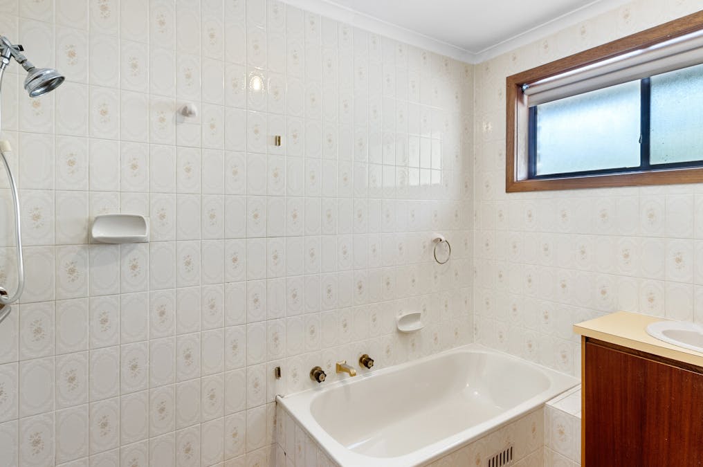 10 Kingston Street, Burra, SA, 5417 - Image 14
