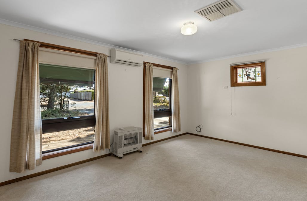 10 Kingston Street, Burra, SA, 5417 - Image 9
