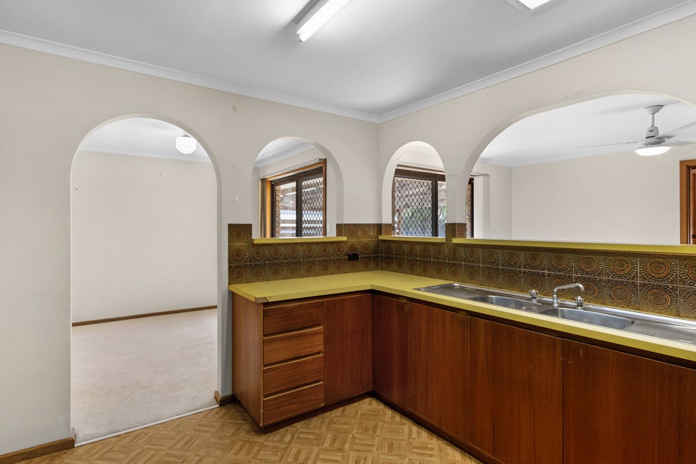 10 Kingston Street, Burra, SA, 5417 - Image 4