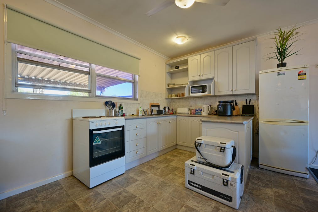 125 McDouall Stuart Avenue, Whyalla Stuart, SA, 5608 - Image 6