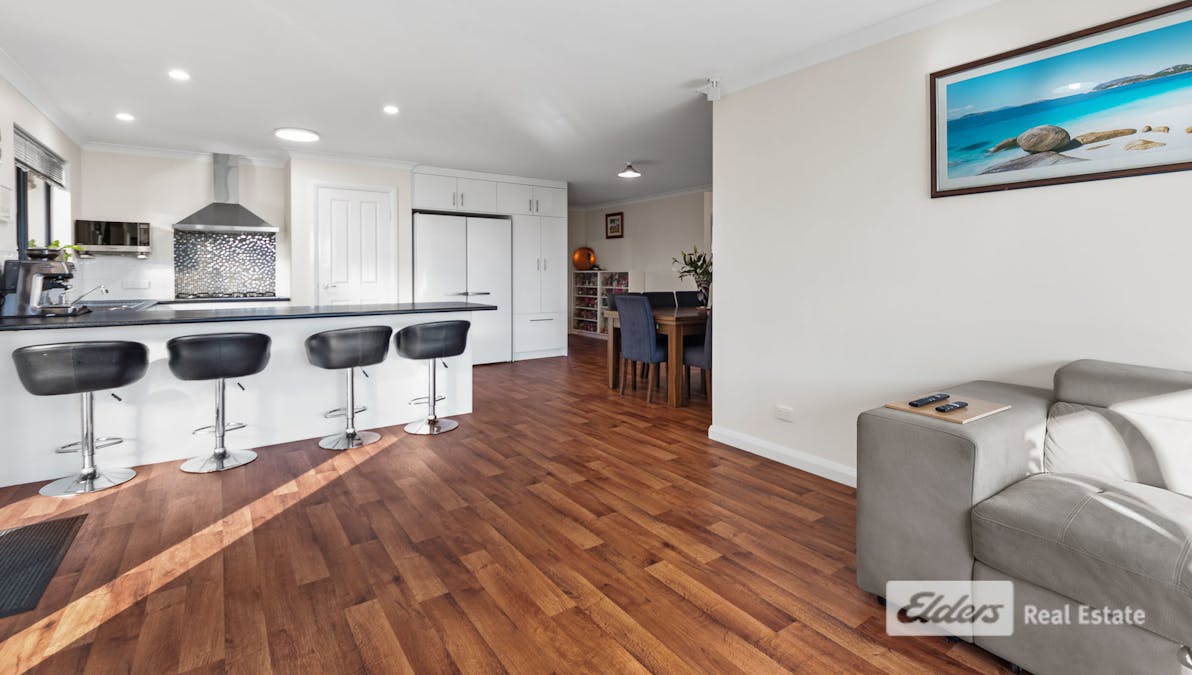 16 Orion Avenue, Mckail, WA, 6330 - Image 12
