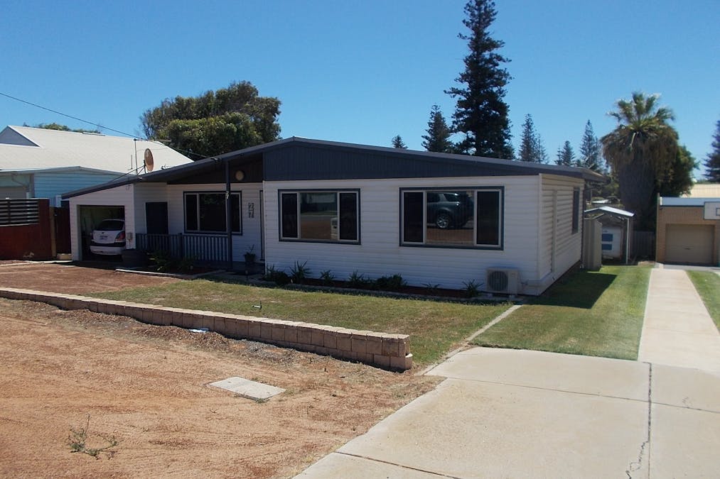 27 Dampier Street, Beachlands, WA, 6530 - Image 2