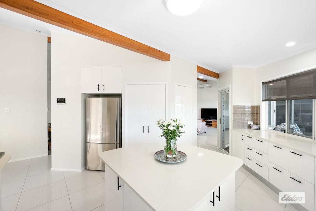 11 Piper Street, West Gladstone, QLD, 4680 - Image 13