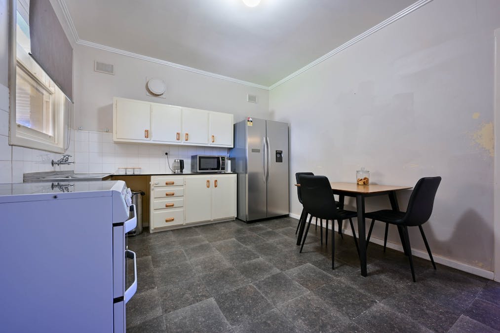 8 Walsh Street, Whyalla Norrie, SA, 5608 - Image 9