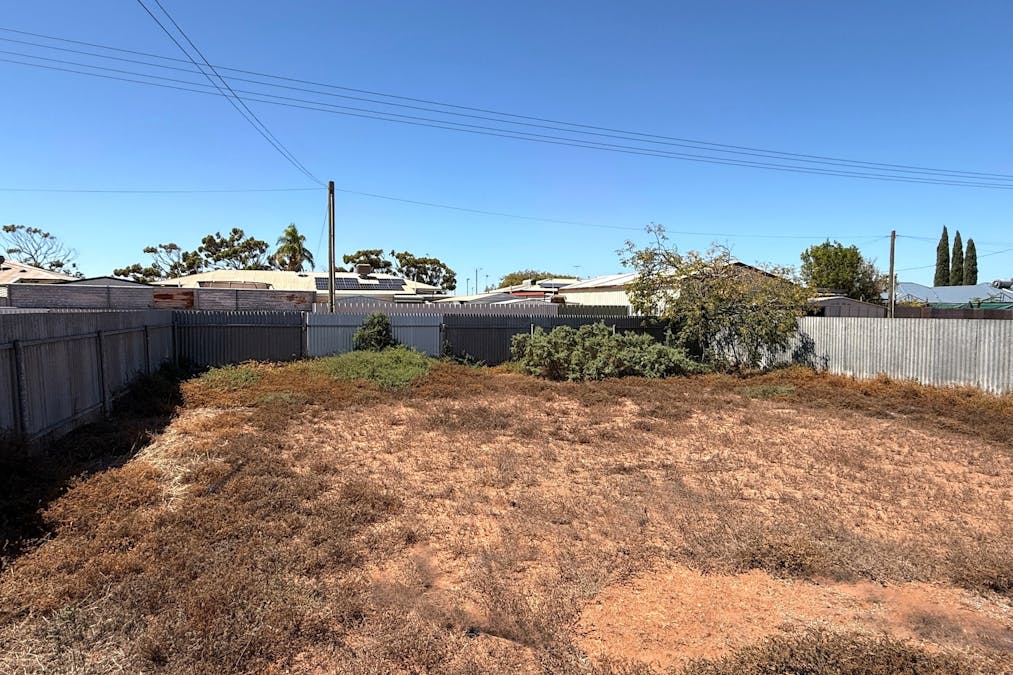 8 Walsh Street, Whyalla Norrie, SA, 5608 - Image 16