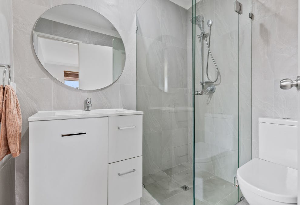 13 Sunningdale Circle, Cooloongup, WA, 6168 - Image 4