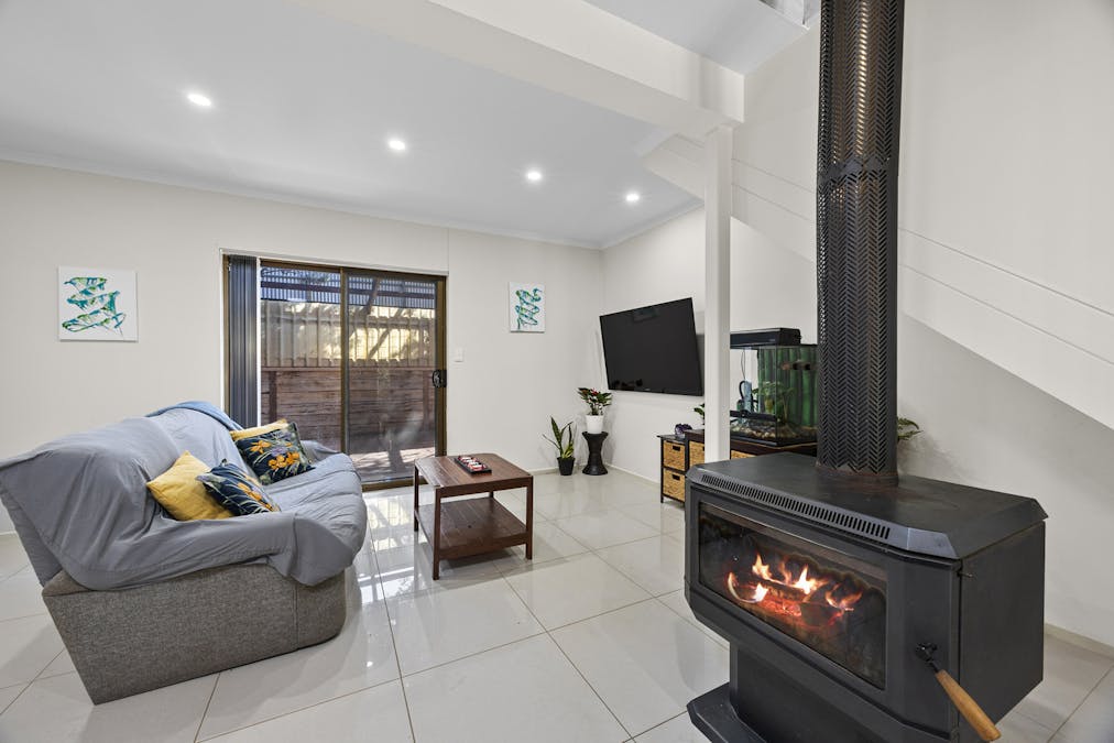 12 Mitchell Avenue, Murray Bridge East, SA, 5253 - Image 6