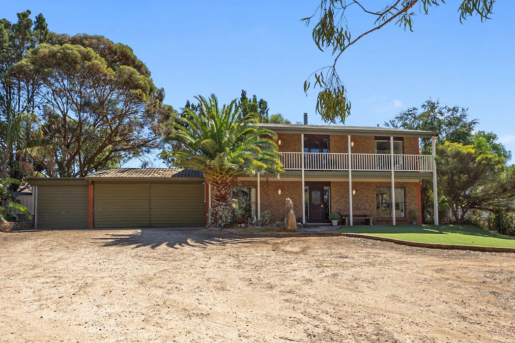 12 Mitchell Avenue, Murray Bridge East, SA, 5253 - Image 1