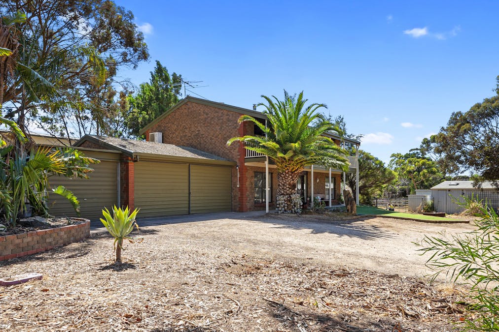 12 Mitchell Avenue, Murray Bridge East, SA, 5253 - Image 3