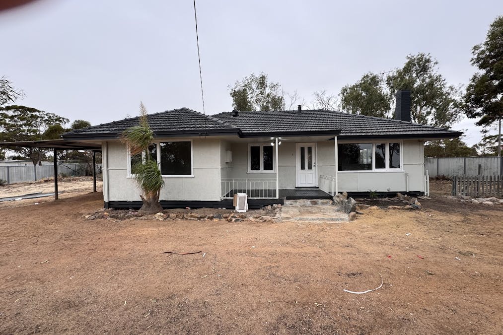 5 Uppill Street, Tammin, WA, 6409 - Image 2