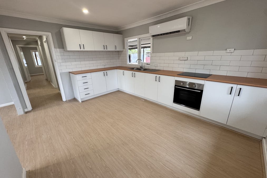 5 Uppill Street, Tammin, WA, 6409 - Image 8