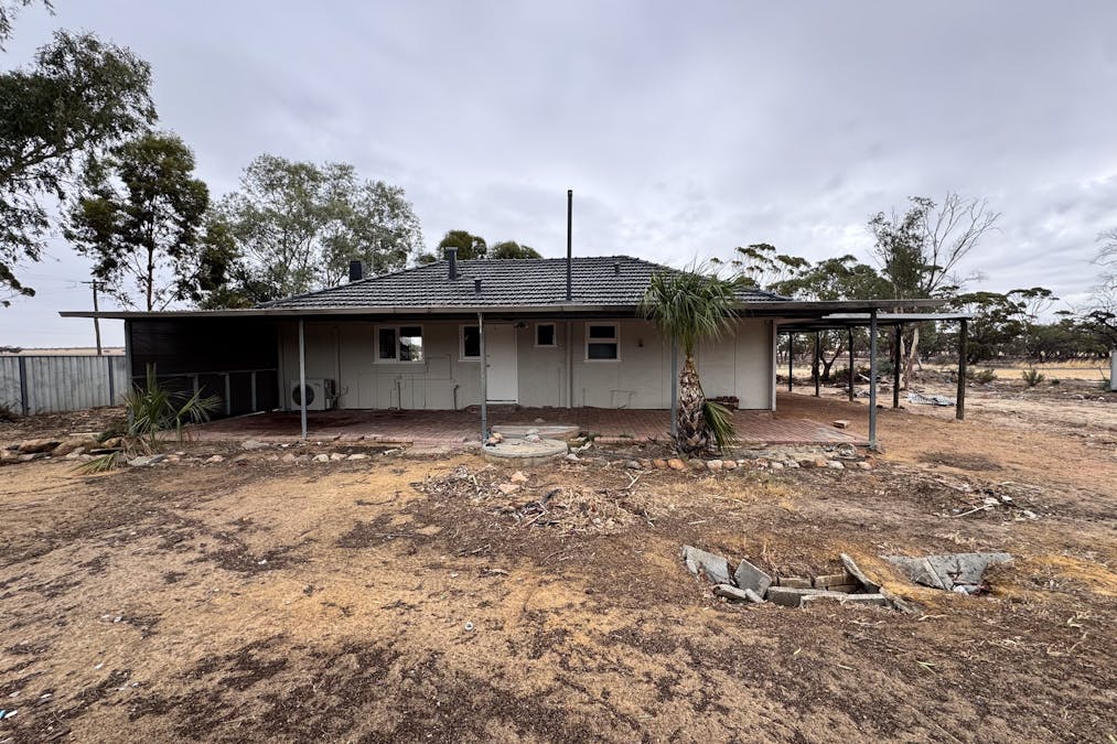 5 Uppill Street, Tammin, WA, 6409 - Image 17