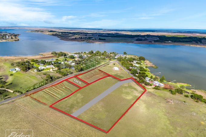  11 /Clayton Street, Clayton Bay, SA, 5256 - Image 1