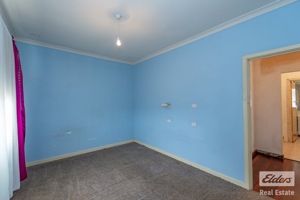 1 Strickland Avenue, Northam, WA, 6401 - Image 12