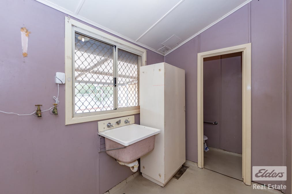 1 Strickland Avenue, Northam, WA, 6401 - Image 16