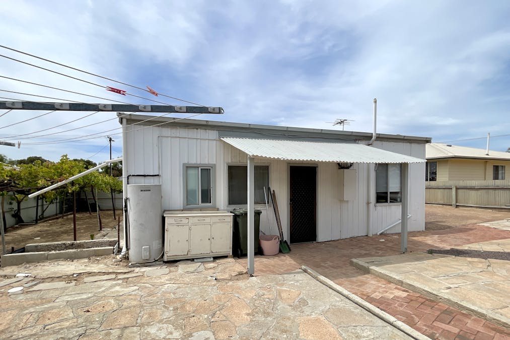 11 Penna Street, Thevenard, SA, 5690 - Image 12