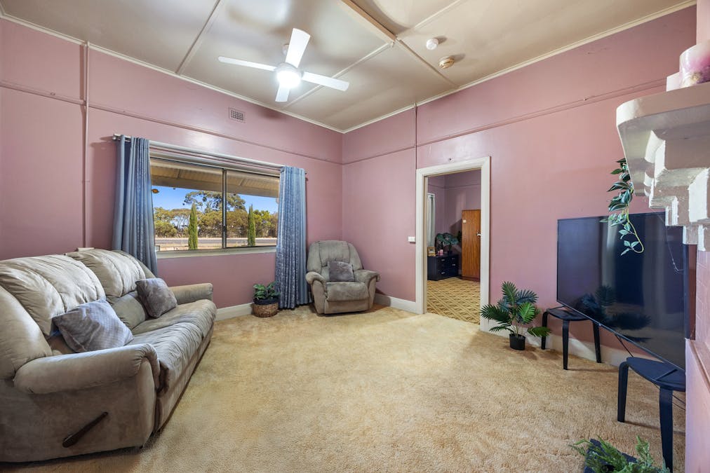 11 Princes Highway, Tailem Bend, SA, 5260 - Image 6