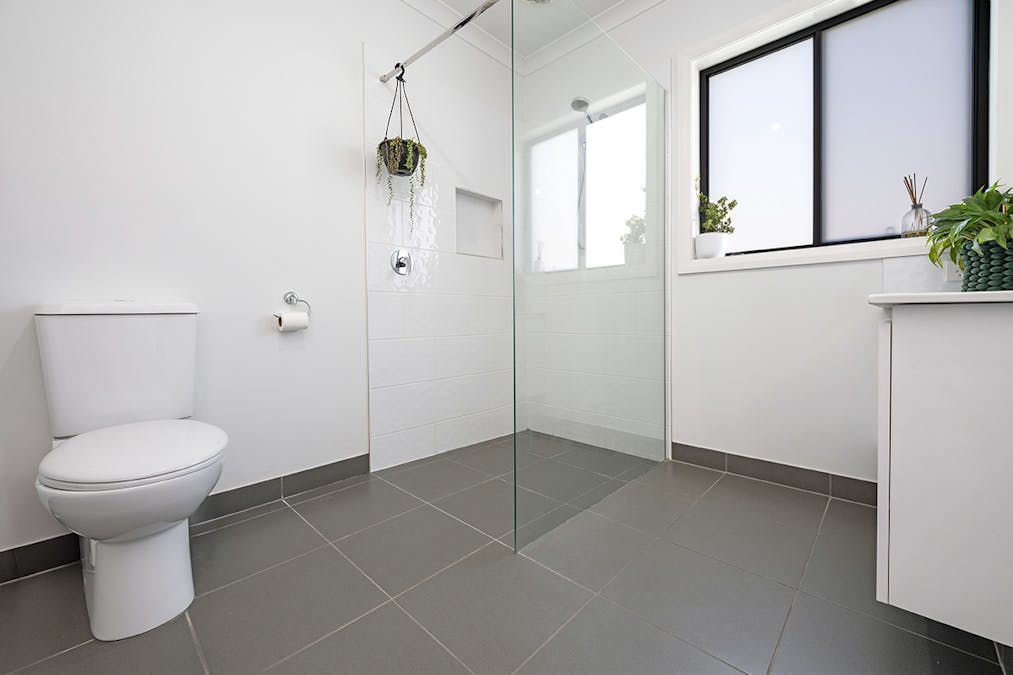 3/38 Pope Street, Hamilton, VIC, 3300 - Image 8