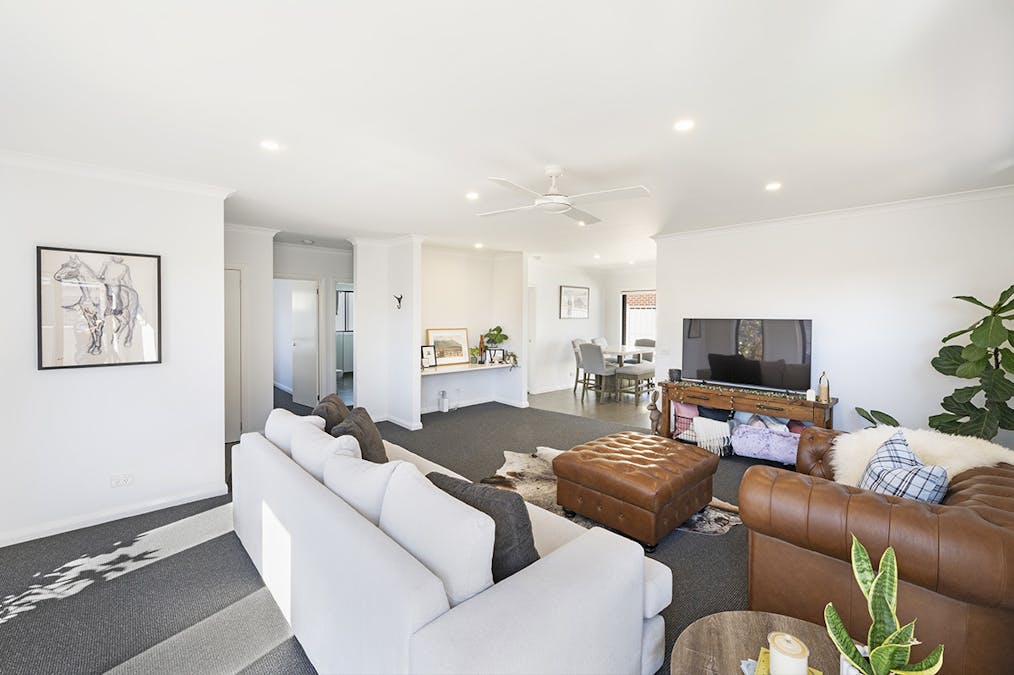 3/38 Pope Street, Hamilton, VIC, 3300 - Image 3