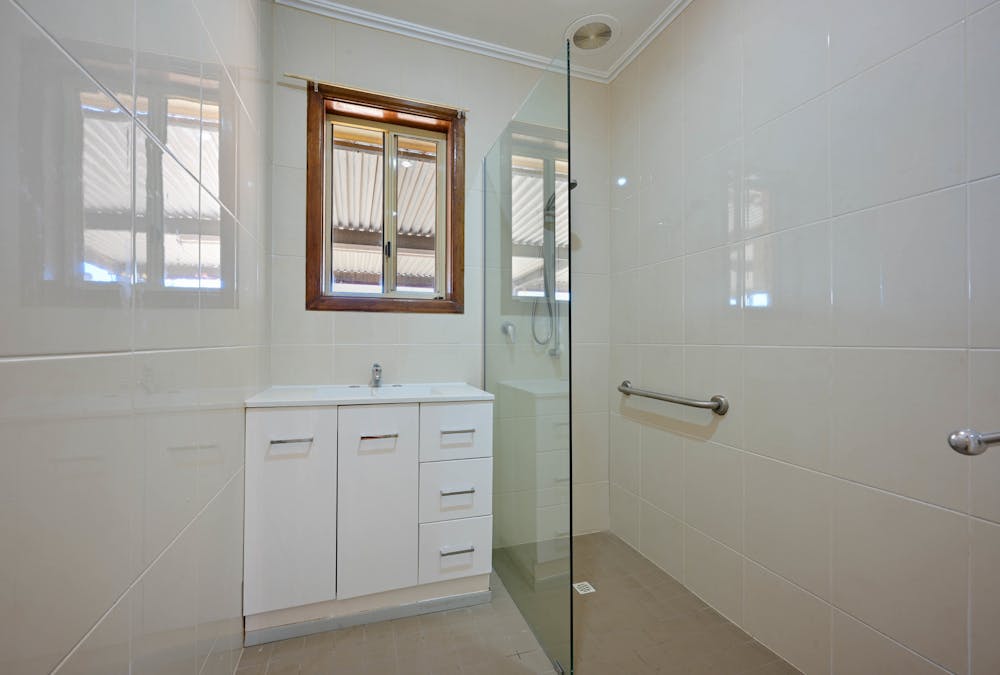 17 Booth Street, Whyalla Stuart, SA, 5608 - Image 11