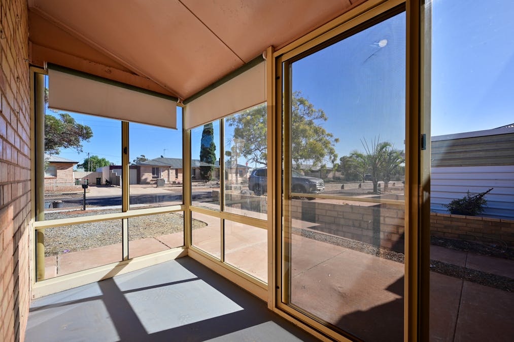 17 Booth Street, Whyalla Stuart, SA, 5608 - Image 4