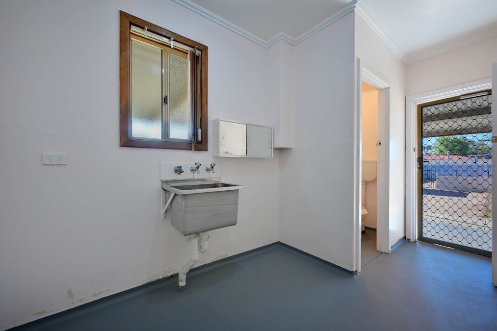 17 Booth Street, Whyalla Stuart, SA, 5608 - Image 12