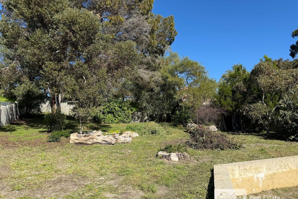 31 Wilson Street, Little Grove, WA, 6330 - Image 10