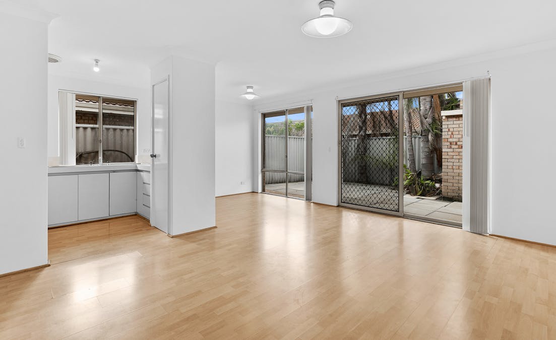 7/94 Simpson Avenue, Rockingham, WA, 6168 - Image 11