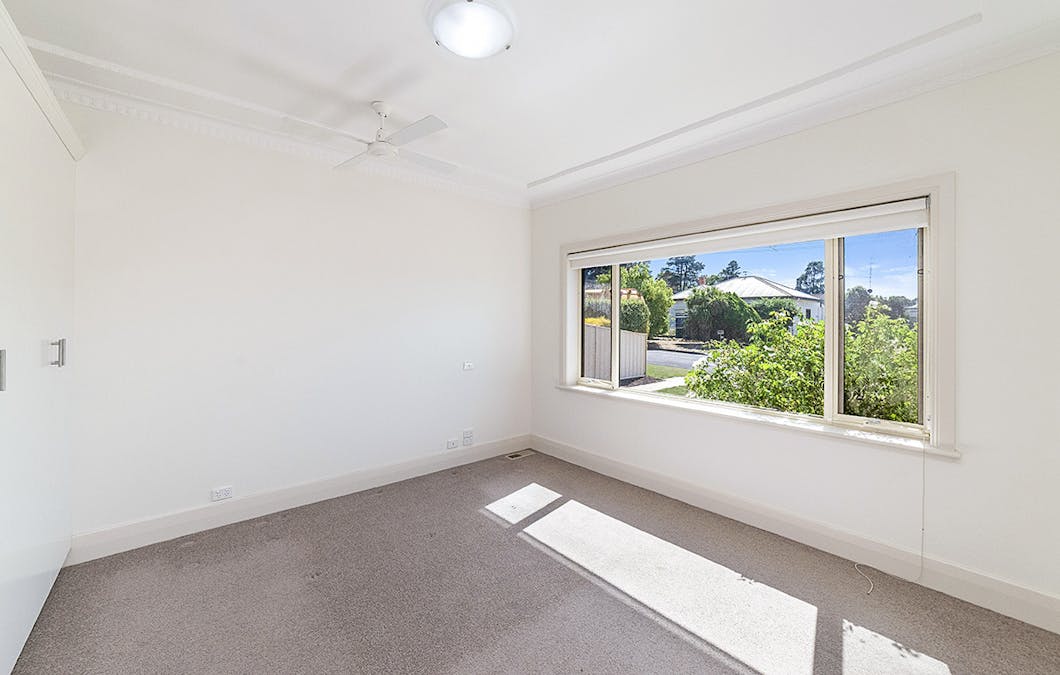 7 Elva Avenue, Hamilton, VIC, 3300 - Image 9