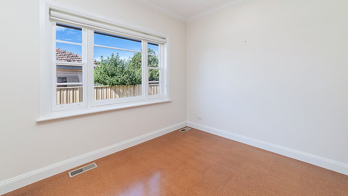 7 Elva Avenue, Hamilton, VIC, 3300 - Image 4