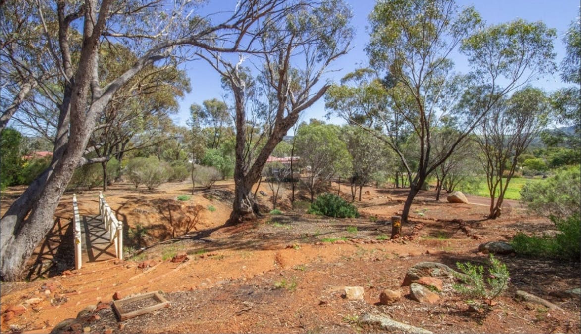 123 Herbert Road, York, WA, 6302 - Image 24