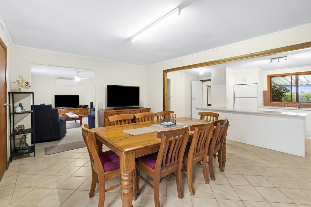 107 Twentyseventh Street, Renmark, SA, 5341 - Image 9