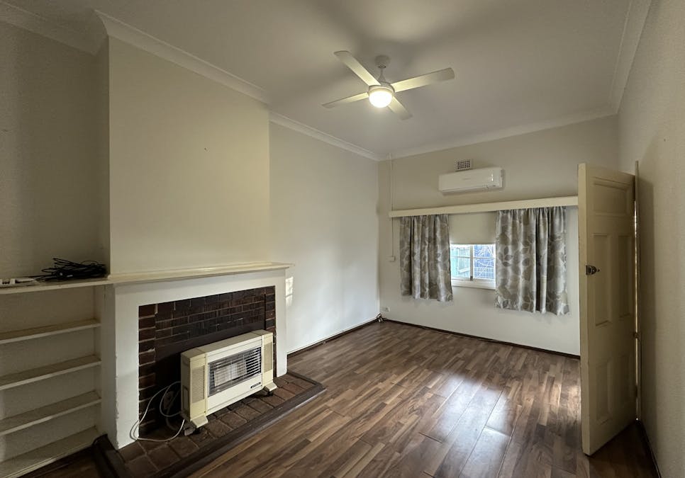 25 Taylor Street, Dumbleyung, WA, 6350 - Image 9