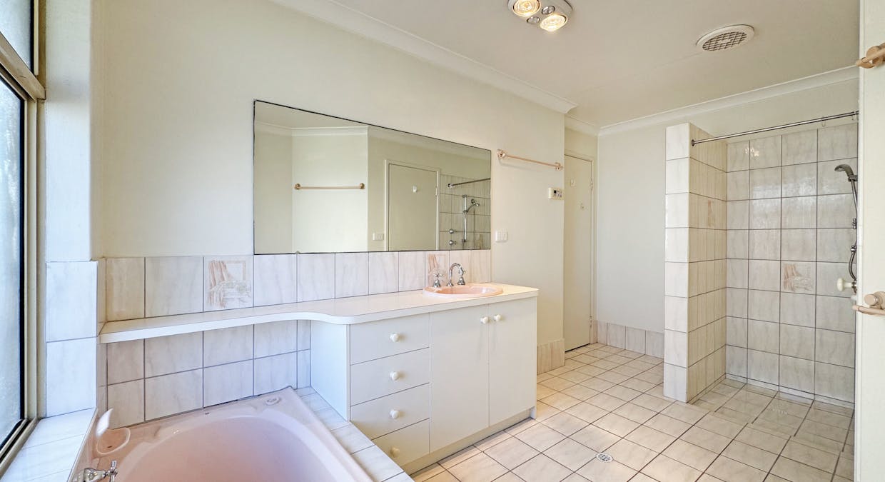 27 Hamersley Street, Esperance, WA, 6450 - Image 10