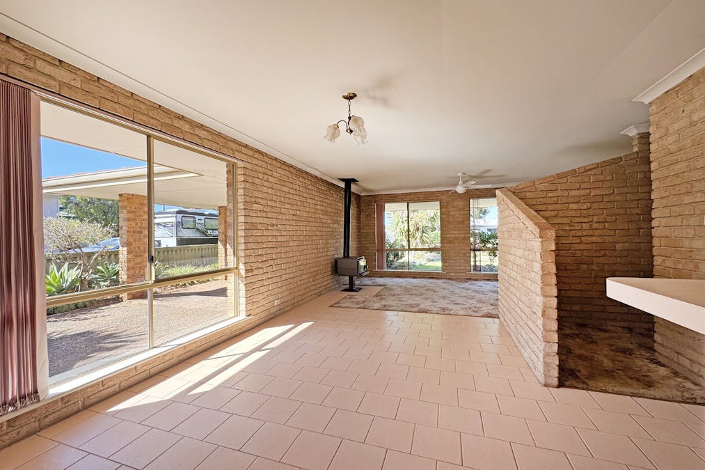 27 Hamersley Street, Esperance, WA, 6450 - Image 6