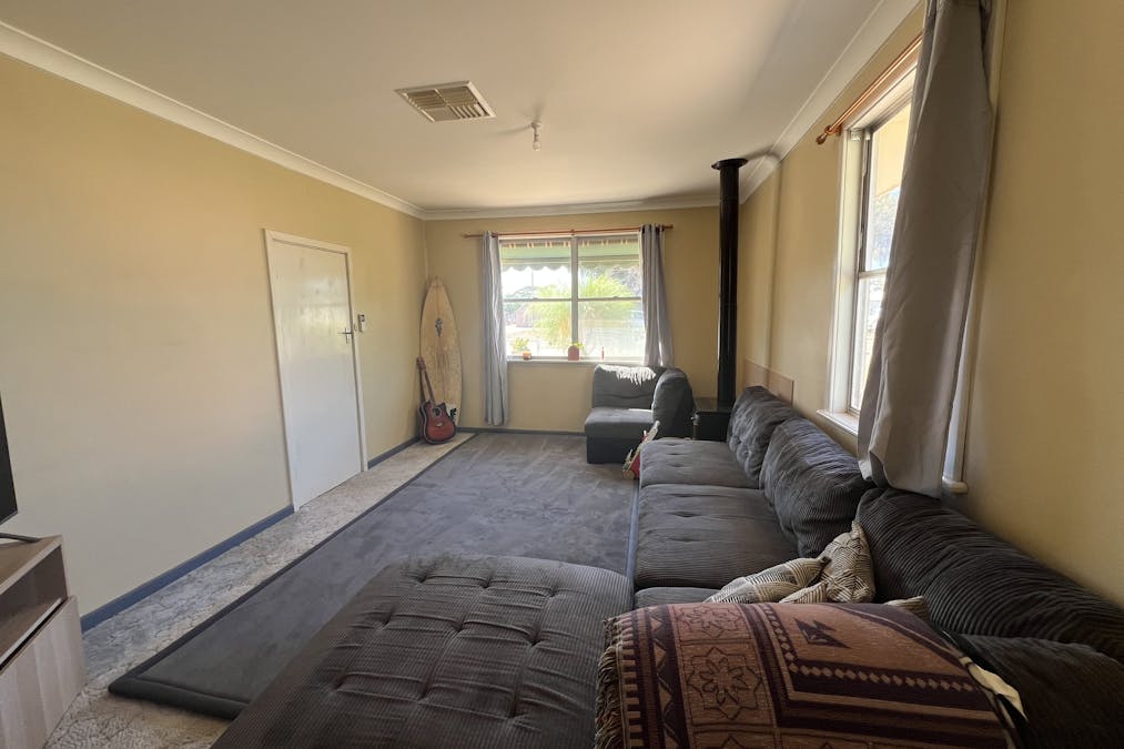 7 Doreen Street, Narembeen, WA, 6369 - Image 6