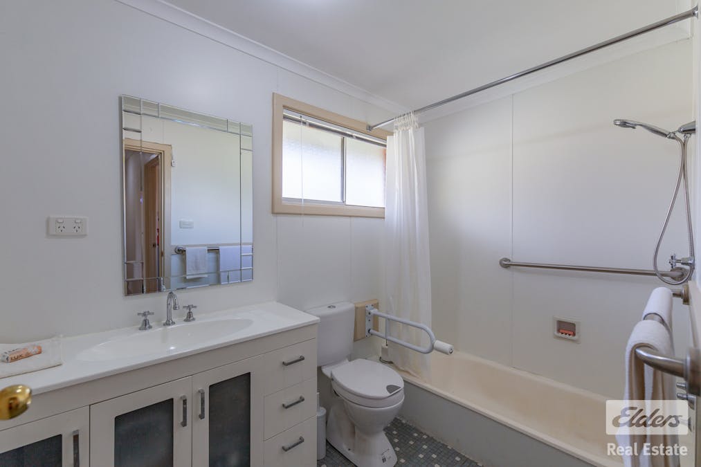 12 Clarkson Street, Northam, WA, 6401 - Image 14