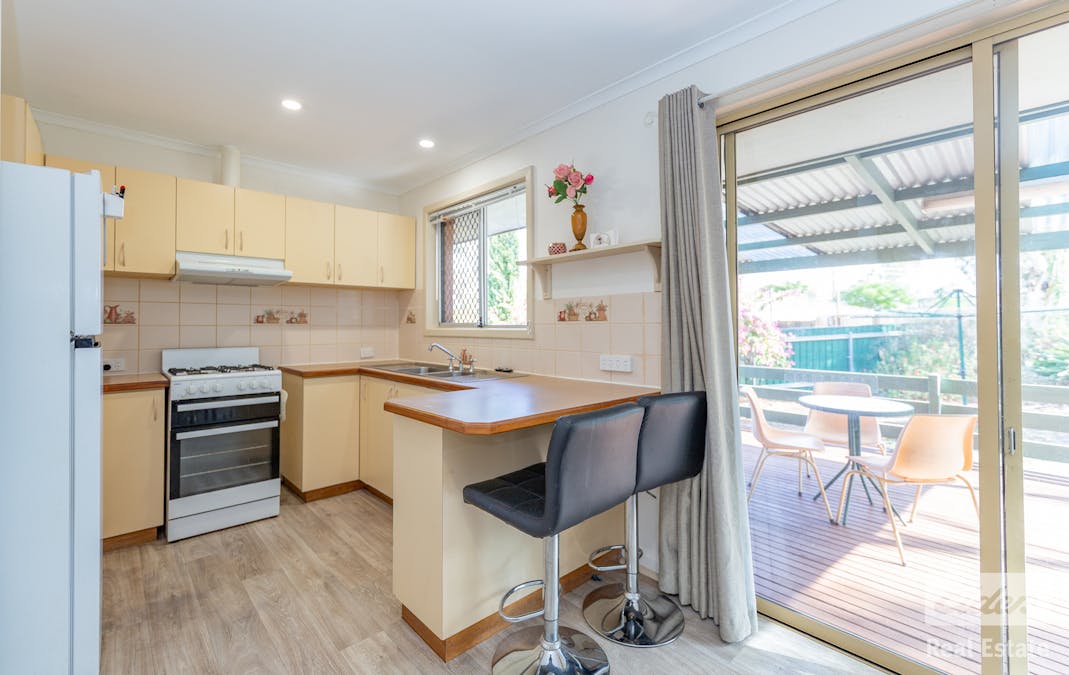 12 Clarkson Street, Northam, WA, 6401 - Image 6