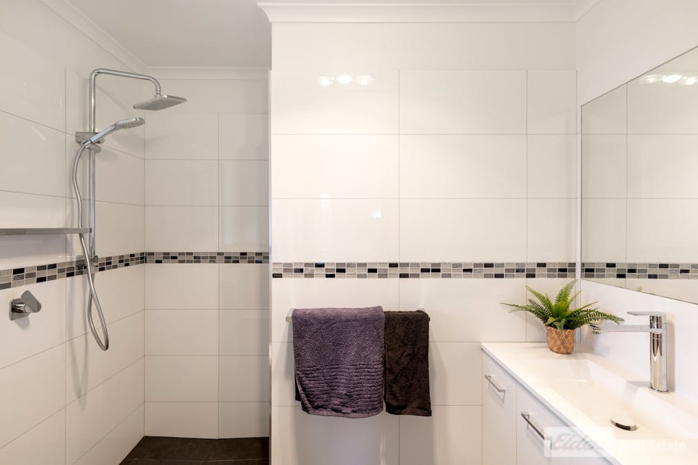 2 Grove Street West, Little Grove, WA, 6330 - Image 18