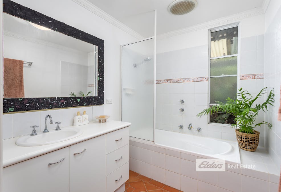 27 Thomas Street, Bunbury, WA, 6230 - Image 12
