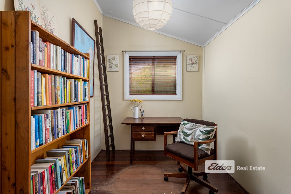 27 Thomas Street, Bunbury, WA, 6230 - Image 13